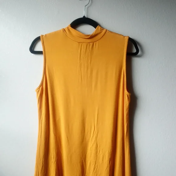 Joseph A. Asymmetrical Top - Picture 9 of 9